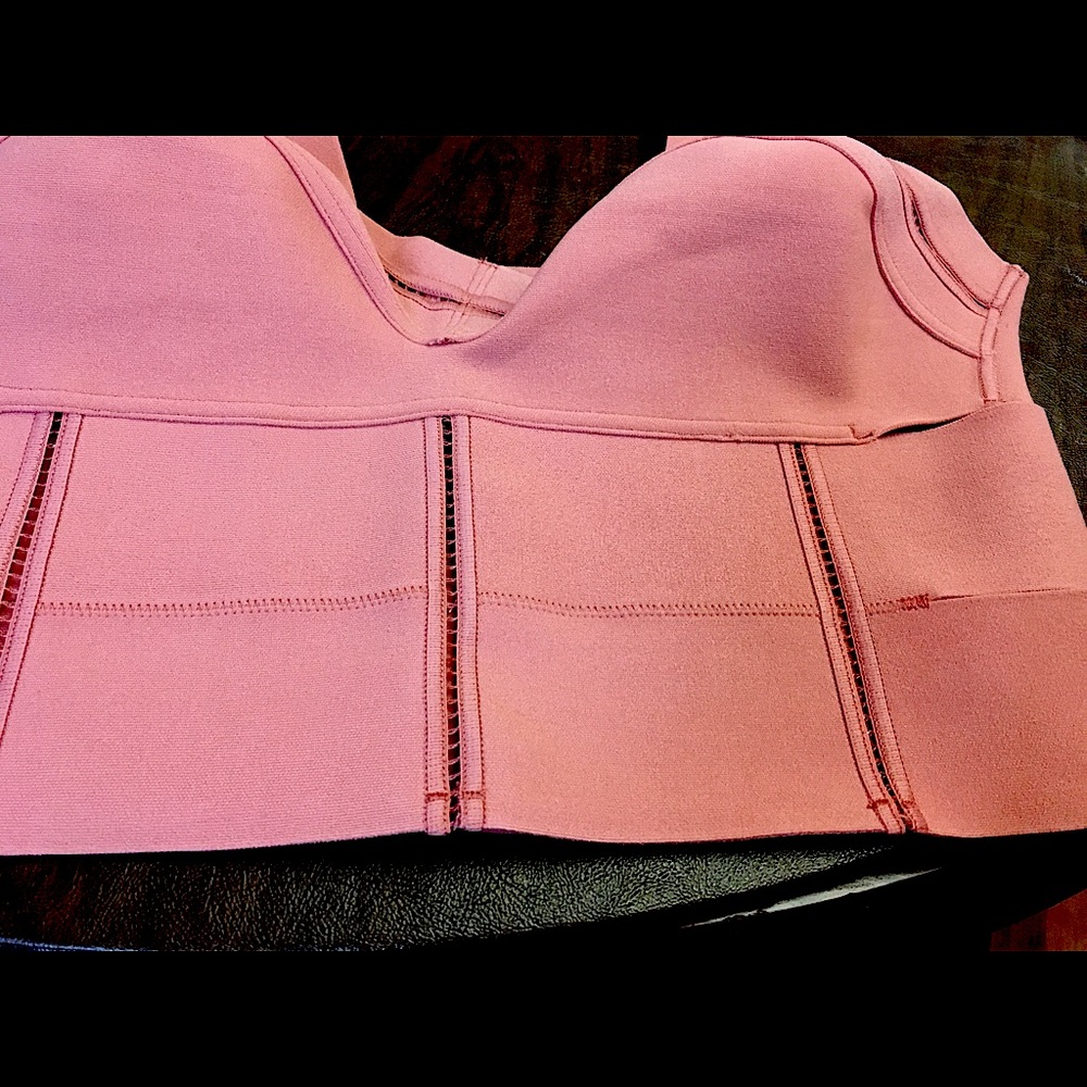 VS Studio Collection Unlined Wireless Bra Top - Picture 7 of 9